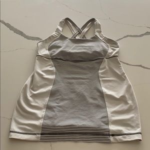 Lululemon Energy Tank white and black size 6